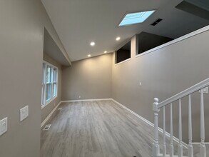 337 Woodland Dr in Grayslake, IL - Building Photo - Building Photo