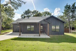 265 Bentwood Dr in Pottsboro, TX - Building Photo