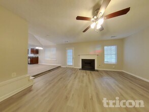 6972 Foxmoor Way in Douglasville, GA - Foto de edificio - Building Photo