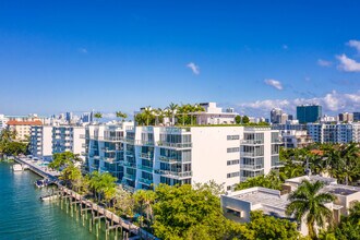 Kai at Bay Harbor Islands in Bay Harbor Islands, FL - Foto de edificio - Building Photo