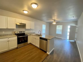 1040 E Richmond Ave in Fort Worth, TX - Building Photo - Building Photo