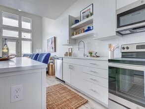 21LUX Apartments in Salt Lake City, UT - Foto de edificio - Building Photo