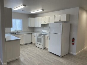 10571 W Carousel Dr in Arizona City, AZ - Building Photo - Building Photo