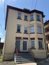 210 Arch St in New Britain, CT - Building Photo - Building Photo