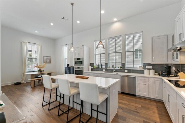 4501 Night Owl Ln in Austin, TX - Building Photo - Building Photo