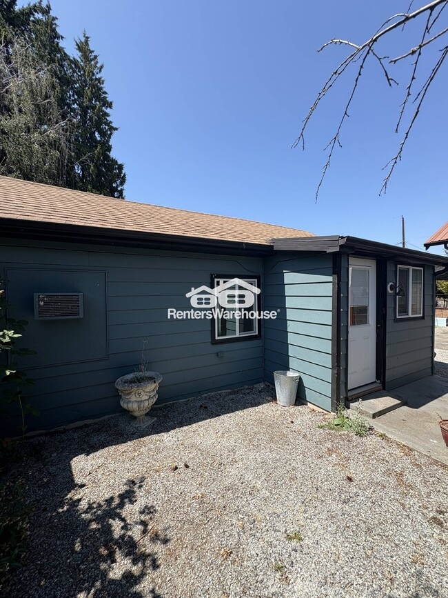 property at 1053 S Southern St