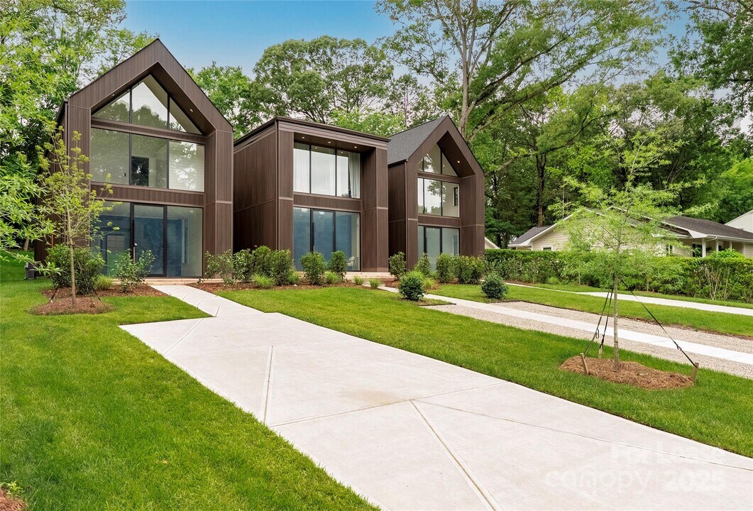 4026 Chevington Rd in Charlotte, NC - Building Photo