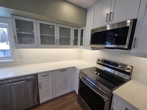 3039 Whitmore Ave in Regina, SK - Building Photo - Building Photo