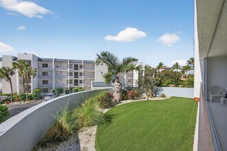 1190 Jimmy Buffett Mem Hwy, Unit 1190 in Jupiter, FL - Building Photo - Building Photo