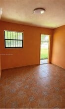 185 NW 82nd St in Miami, FL - Building Photo - Building Photo