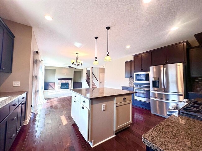 3379 Ridgestone Way in Woodbury, MN - Building Photo - Building Photo