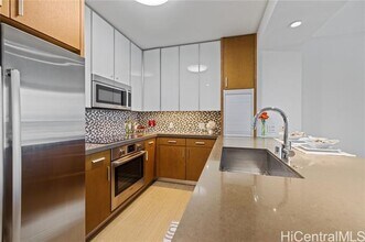 600 Ala Moana Blvd, Unit 12 in Honolulu, HI - Foto de edificio - Building Photo