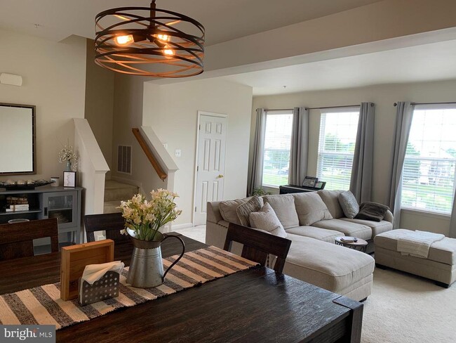 314 East Wainscot Drive in New Market, MD - Building Photo - Building Photo