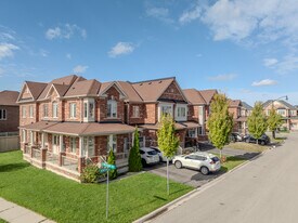 41-77 Kempenfelt Trl in Brampton, ON - Building Photo
