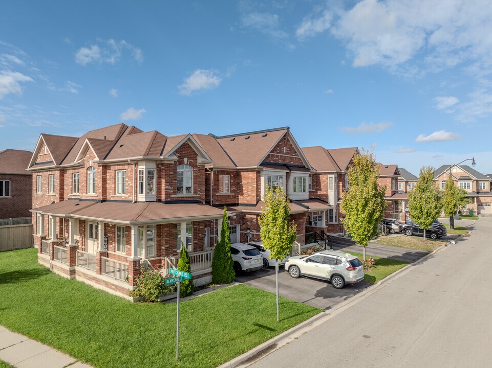 41-77 Kempenfelt Trl in Brampton, ON - Building Photo