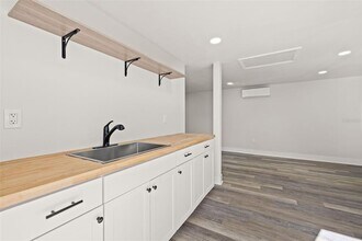 3817 W Bay to Bay Blvd in Tampa, FL - Building Photo - Building Photo