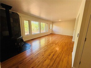 700 E Edna St in Fayetteville, AR - Building Photo - Building Photo