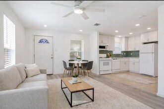 5104 Delores Ave in Austin, TX - Building Photo - Building Photo