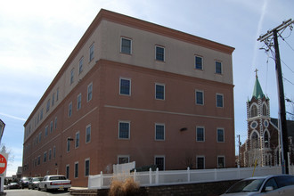 700 Cortlandt St in Perth Amboy, NJ - Building Photo - Building Photo