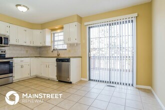 1126 E Elizabeth St in Olathe, KS - Building Photo - Building Photo