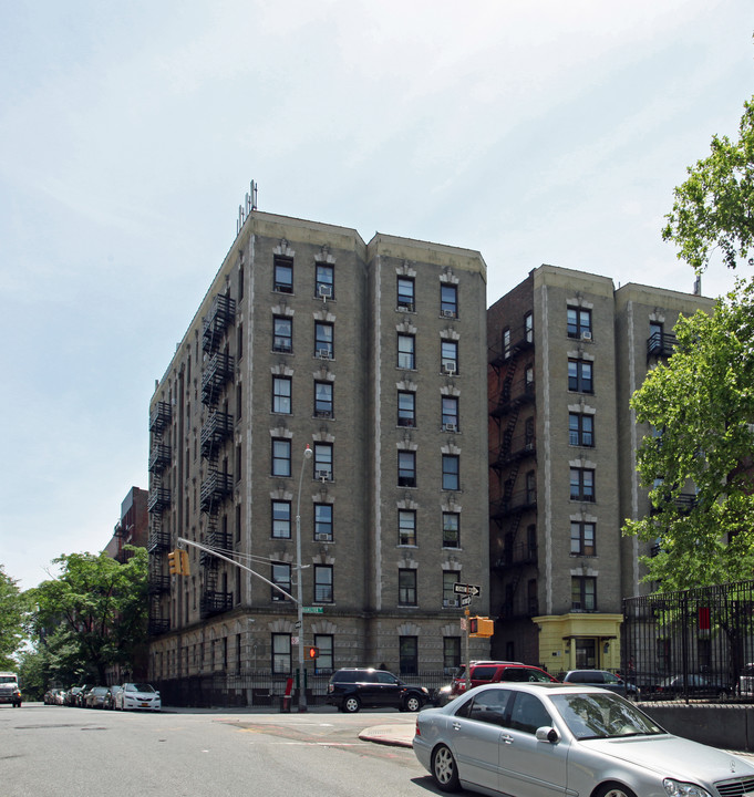 87 Hamilton Pl in New York, NY - Building Photo