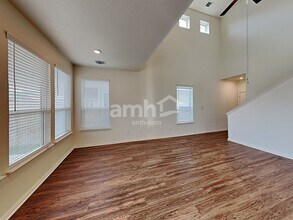 340 Aspen Waters in New Braunfels, TX - Building Photo - Building Photo
