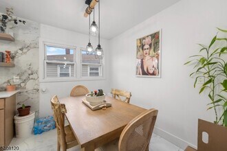 22 Crescent Ct in Newark, NJ - Building Photo - Building Photo