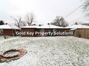 810-812 Alhambra Dr in Anderson, IN - Building Photo - Building Photo