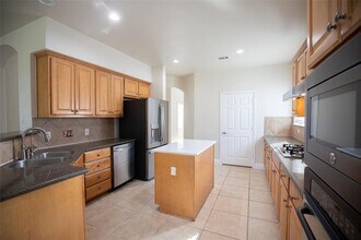 9517 Pasatiempo Dr in Austin, TX - Building Photo - Building Photo