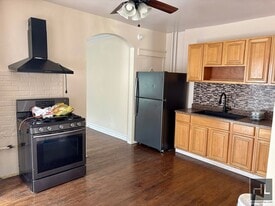 BAISLEY AVENUE, BRONX in Bronx, NY - Building Photo