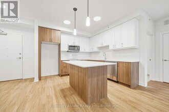 155 Greenbrier Rd in Cambridge, ON - Building Photo - Building Photo