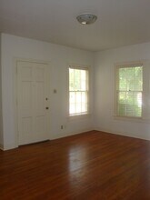 3502 Hollywood in Austin, TX - Building Photo - Building Photo