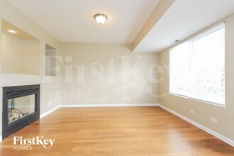 1657 Park Vista Ln, Unit 7104 in Aurora, IL - Foto de edificio - Building Photo