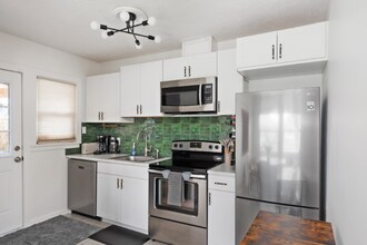 2402 Fairmount Ave in Vancouver, WA - Building Photo - Building Photo