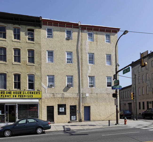 701-703 W Girard Ave in Philadelphia, PA - Building Photo - Building Photo