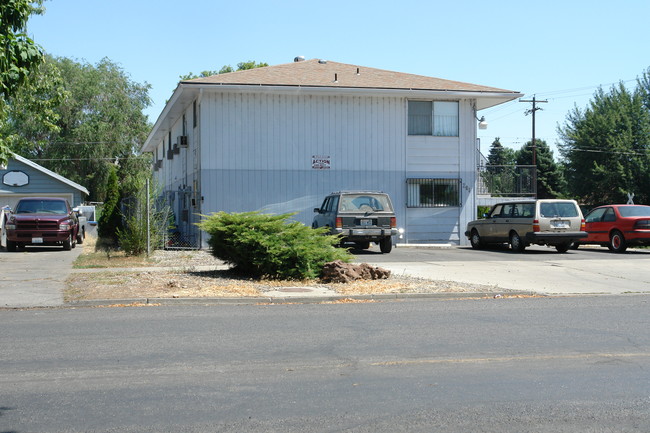 701 N 3rd St in Yakima, WA - Foto de edificio - Building Photo