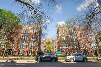 7720 N Ashland Ave, Unit 2 in Chicago, IL - Building Photo - Building Photo