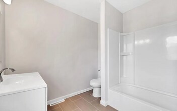 162 Marlyn Ln in Dublin, PA - Building Photo - Building Photo
