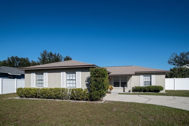 9281 Larette Dr in Orlando, FL - Foto de edificio - Building Photo