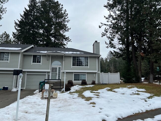 property at 12521 N Fairwood Dr