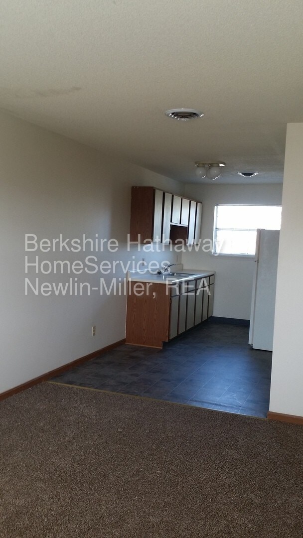 820 Poplar St-Unit -9 in Terre Haute, IN - Building Photo - Building Photo