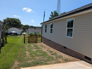 17 N Arlington St in Salisbury, NC - Building Photo - Building Photo