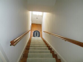 293 Manville Rd in Pleasantville, NY - Building Photo - Building Photo