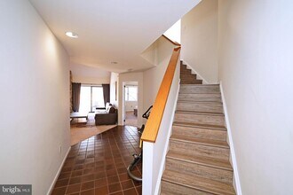 22 Marvin Ct in Lawrence Township, NJ - Building Photo - Building Photo