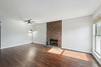 6490 S Dayton St, Unit L07 in Englewood, CO - Building Photo - Building Photo