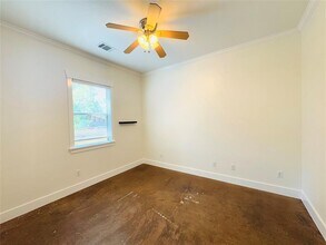 609 Franklin Blvd in Austin, TX - Building Photo - Building Photo