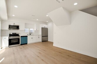 1615 2nd Ave in Los Angeles, CA - Foto de edificio - Building Photo