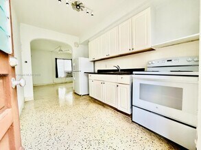 2101 SW 3rd Ave in Miami, FL - Building Photo - Building Photo