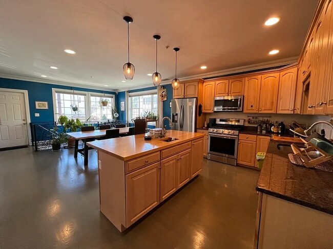 property at 20R Cross St