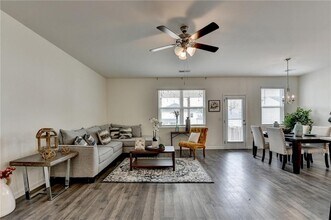 159 Mead Ct in Hoschton, GA - Building Photo - Building Photo